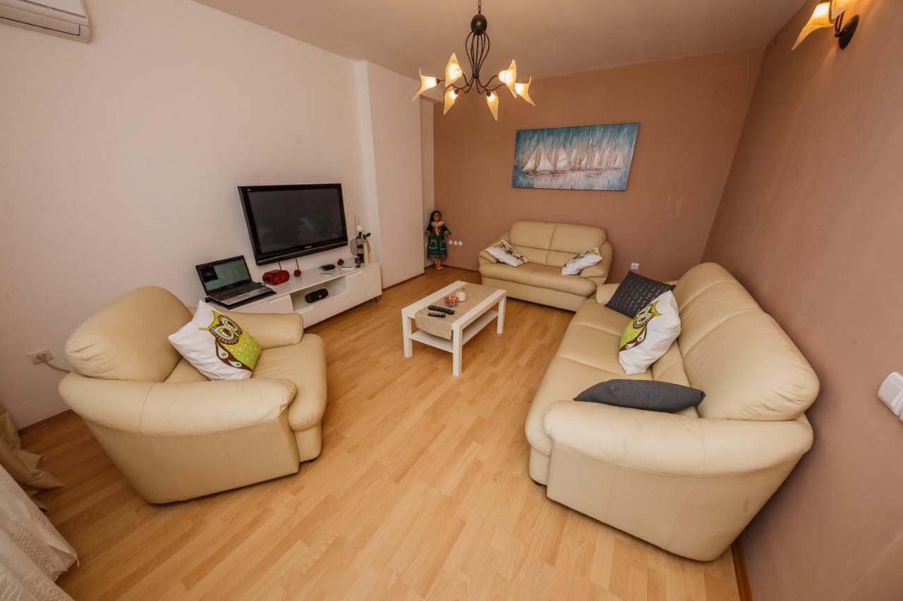 Apartman Lucija Kastela Ngoại thất bức ảnh
