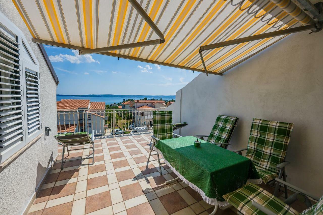 Apartman Lucija Kastela Ngoại thất bức ảnh