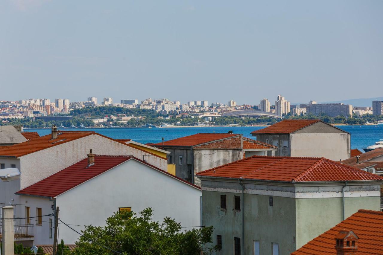 Apartman Lucija Kastela Ngoại thất bức ảnh